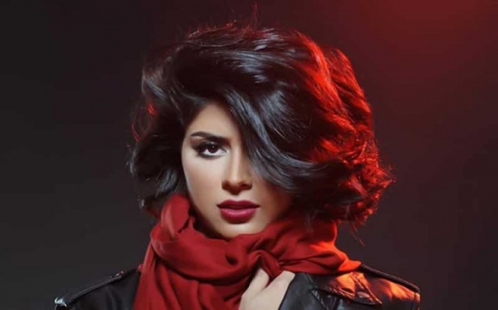 بالصور: أجمل إطلالات فرح الصراف مع سياراتها.. أيها أعجبتكم؟ بالصور: أجمل إطلالات فرح الصراف مع سياراتها.. أيها أعجبتكم؟