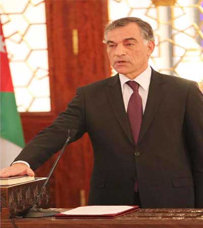 وزير الصحة: تطوير واقع خدمات الاسعاف اولوية المرحلة المقبلة