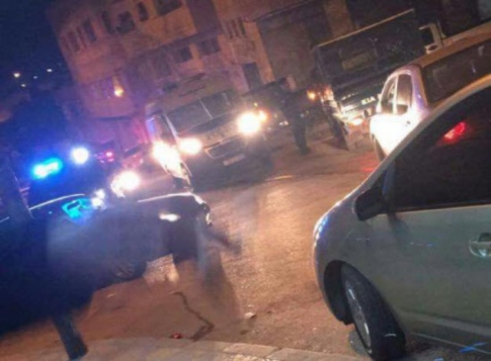 القبض على قاتل عشريني بعدة طعنات في بطنه بالغويرية..صور