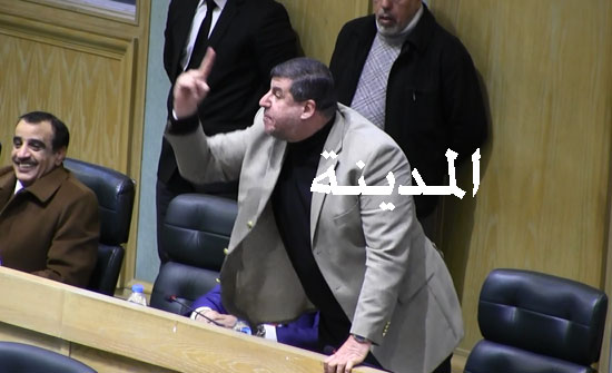 النواب يطالبون بسحب السفير الاردني من اسرائيل وطرد نظيره من الاردن