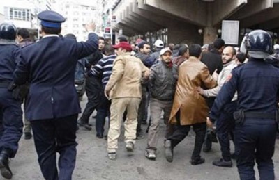 تفريق مظاهرة في الرباط رافضة للمشاركة المغربية بعاصفة الحزم