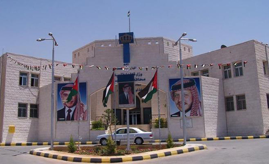 مجلس محافظة الزرقاء يجري مناقلة في بعض المشاريع مجلس محافظة الزرقاء يجري مناقلة في بعض المشاريع