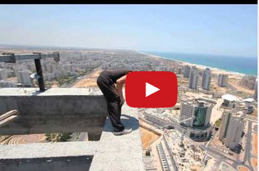 قد تظن أنه نجح بمغامرته على ارتفاع 150 مترا ولكن  !