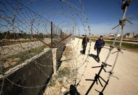 مصر تُعلن اعتزامها إقامة "منطقة آمنة" على الحدود مع غزة