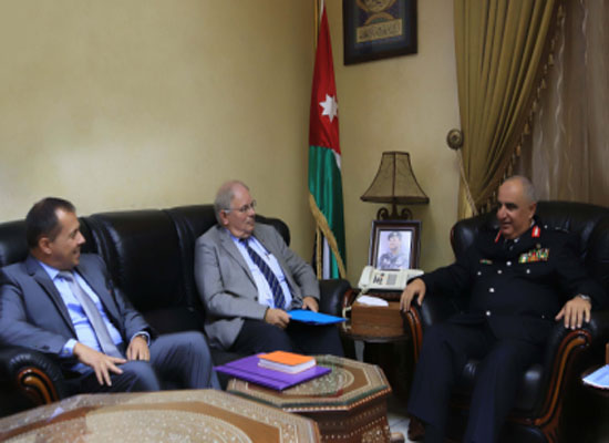 مدير عام الدفاع المدني يلتقي وفداً من وزارة الداخلية الفرنسية مدير عام الدفاع المدني يلتقي وفداً من وزارة الداخلية الفرنسية