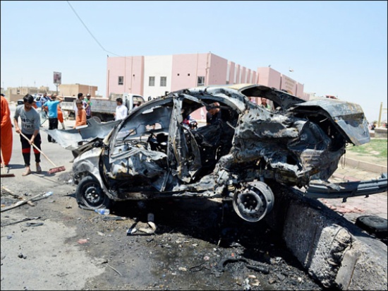 قتلى وجرحى بتفجير في مسجد بالعراق قتلى وجرحى بتفجير في مسجد بالعراق