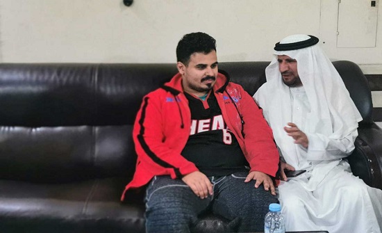 شاهد.. استقبال لسعودي مختطف منذ 27 عاماً شاهد.. استقبال لسعودي مختطف منذ 27 عاماً