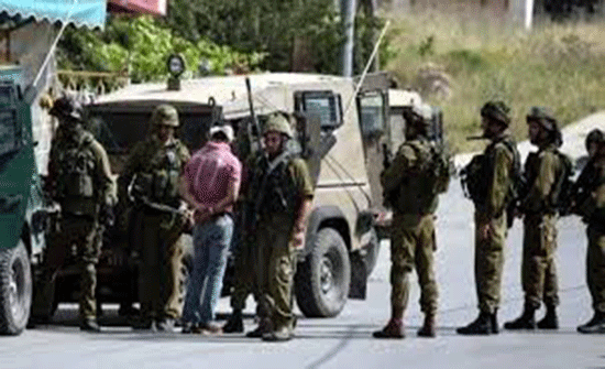 الاحتلال يعتقل 23 فلسطينيا الاحتلال يعتقل 23 فلسطينيا