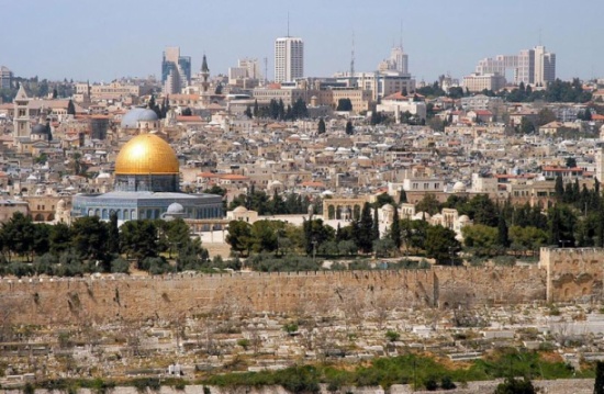 الملك : القدس امانة في اعناقنا الملك : القدس امانة في اعناقنا