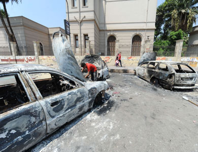 انفجار أمام مديرية أمن الدقهلية يسفر عن 19 مصابا من دون وفيات انفجار أمام مديرية أمن الدقهلية يسفر عن 19 مصابا من دون وفيات