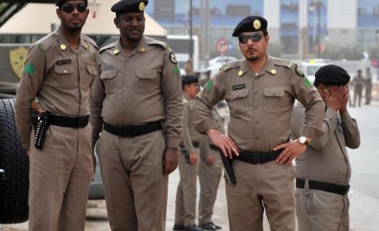 سعودي يعثر على جثة مجهولة داخل خزان منزله سعودي يعثر على جثة مجهولة داخل خزان منزله