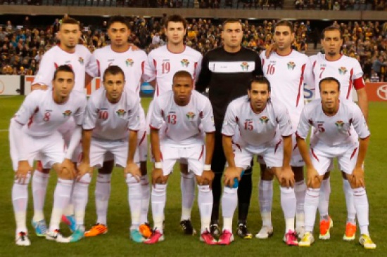 المنتخب الوطني يصل عمان المنتخب الوطني يصل عمان