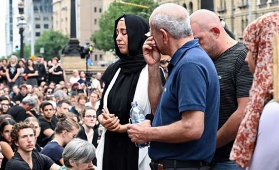 رسالة تسامح من والد الطالبة الفلسطينية التي قُتلت بجريمة وحشية في استراليا رسالة تسامح من والد الطالبة الفلسطينية التي قُتلت بجريمة وحشية في استراليا