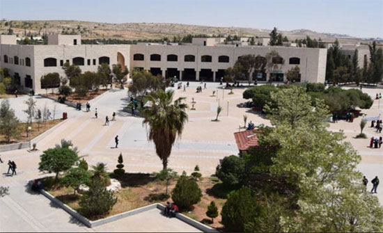 بحث التعاون بين الجامعة الهاشمية والسفارة الاميركية بحث التعاون بين الجامعة الهاشمية والسفارة الاميركية