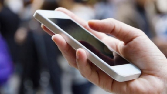 صورة: رسالة SMS مدرسية تنعي طالباً حياً .. ووالده: فقدت الوعي!