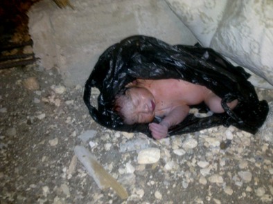 العثور على جثة لقيط داخل كيس بلاستيكي