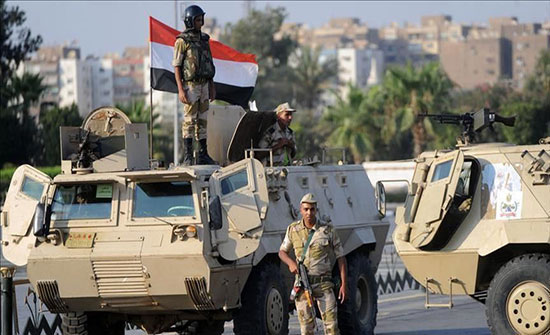 مصر.. انتشار كبير للجيش والشرطة استعدادا لاستفتاء الدستور مصر.. انتشار كبير للجيش والشرطة استعدادا لاستفتاء الدستور