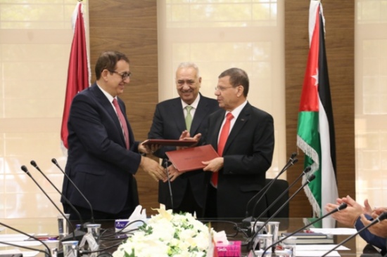 جامعة الشرق الأوسط و هيئة تنظيم الطيران المدني تؤهلان الطيارين حديثي التخرج في الادارة جامعة الشرق الأوسط و هيئة تنظيم الطيران المدني تؤهلان الطيارين حديثي التخرج في الادارة