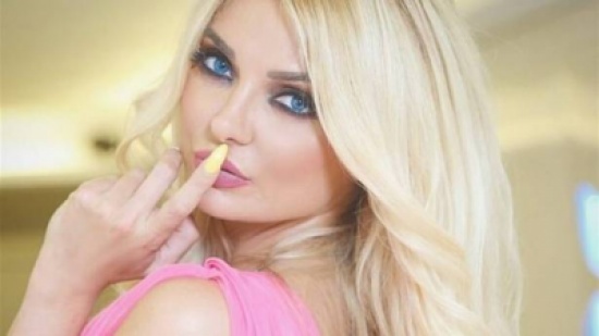 ميريام كلينك في اطلالات جديدة تزداد اثارة في كلّ مرّة!