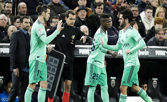 ريال مدريد يعرض نجمه للبيع من أجل "الصفقة المنتظرة" ريال مدريد يعرض نجمه للبيع من أجل "الصفقة المنتظرة"