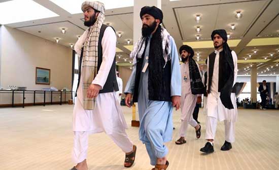 طالبان ملتزمة بمفاوضات الدوحة والحكومة الأفغانية تطلب وسيطا