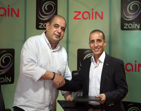 زين توقّع اتفاقية تعاون فنية مع الفنان طبيشات زين توقّع اتفاقية تعاون فنية مع الفنان طبيشات