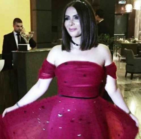 بالصورة: منى زكي تكتسب وزنًا زائدًا بعد ولادة طفلها الثالث