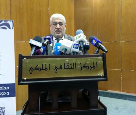 بالصور : الغرايبة يشهر " زمزم " بالصور : الغرايبة يشهر " زمزم "