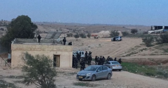 شهيد و4 إصابات في اقتحام الاحتلال قرية أم الحيران بالنقب شهيد و4 إصابات في اقتحام الاحتلال قرية أم الحيران بالنقب