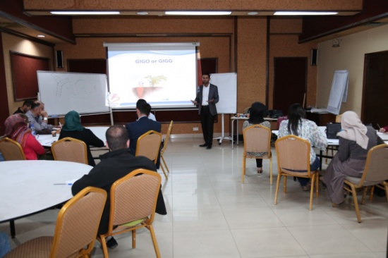 اختتام دورتين متخصصتين للمهندسين الشباب