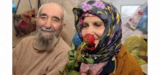بعد فراق 77عاما..زواج عجوز تركى من حبيبته بعد فراق 77عاما..زواج عجوز تركى من حبيبته