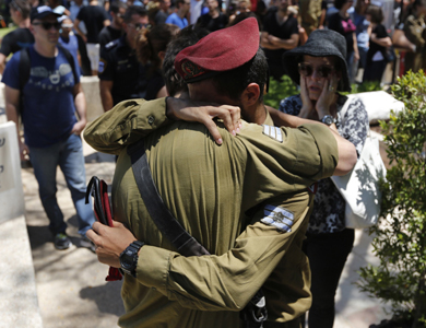 مقتل خمسة جنود إسرائيليين على الحدود مع قطاع غزة