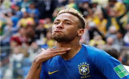 نيمار يزعزع المنتخب البرازيلي.. ويهين زميله
