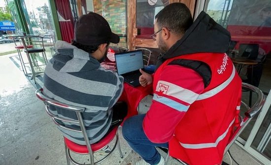 استطلاع رأي الشعب التونسي في الدستور يواجه عزوفا واسعا ولا مبالاة شعبية استطلاع رأي الشعب التونسي في الدستور يواجه عزوفا واسعا ولا مبالاة شعبية