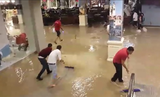 بلتاجي يتابع استعدادات الامانة للمنخفض القادم بلتاجي يتابع استعدادات الامانة للمنخفض القادم