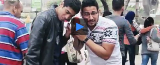 شاب يطلب من والده شراء هدية عيد الأم.. والأب يرد: أمك طالق! شاب يطلب من والده شراء هدية عيد الأم.. والأب يرد: أمك طالق!