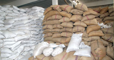 شكاوى من تأخر صرف بطافات الاعلاف بالمزار الجنوبي