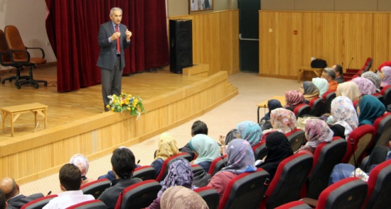 فيروس زيكا ومخاطرة (محاضرة تثقيفية في البلقاء )