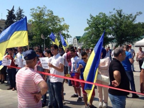 اوكرانيا : أجانب يعتصمون احتجاجاً ..  بعد الاعتداء على طلبة أردنيين