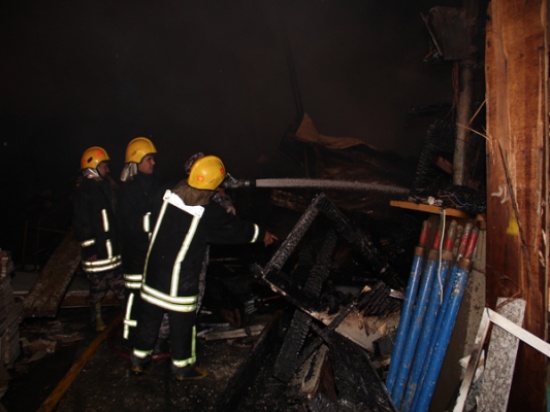 احتراق " هنجر " في سحاب