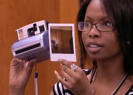 الكاميرا الغريبة