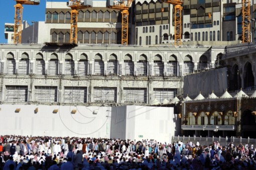 تجهيز مطاف مؤقَّت في الحرم للمعاقين بعرض 12 متراً قبل رمضان تجهيز مطاف مؤقَّت في الحرم للمعاقين بعرض 12 متراً قبل رمضان