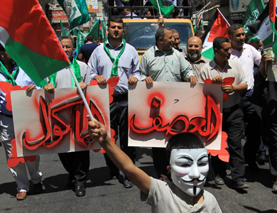 قيادي بمنظمة التحرير الفلسطينية: إسرائيل تسعى لكسر المقاومة سياسيا بعد فشلها عسكريا