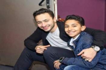 موهبة The Voice Kids لؤي عبدون يغني مع حمادة هلال في جديده "يا أمي تعالي"