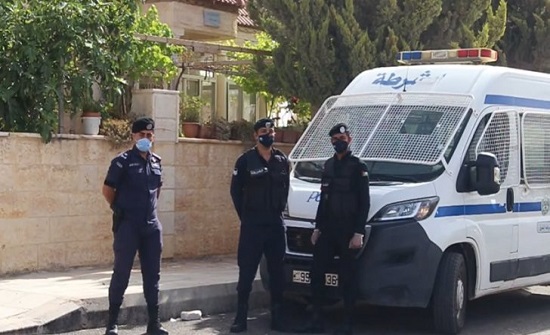 فك الحجر عن 8 بنايات في عمان فك الحجر عن 8 بنايات في عمان