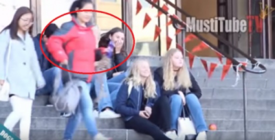 تحرش بهم بطريقة غريبة فأعجبهم ! شاهد التحرش الجديد