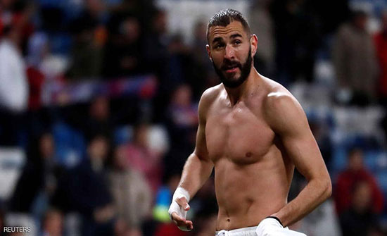 هدف بنزيمة المتأخر يقود ريال مدريد لفوز غير مقنع أمام ويسكا هدف بنزيمة المتأخر يقود ريال مدريد لفوز غير مقنع أمام ويسكا