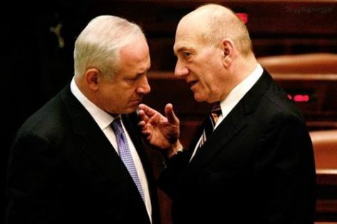 اولمرت : نتنياهو رئيس وزراء ''اهبل''