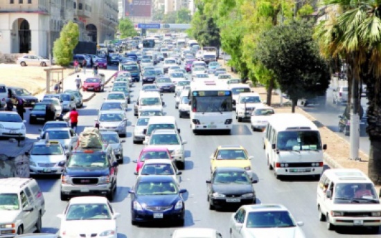 الحكومة توجه بوضع نظام جديد لاصطفاف السيارات في العاصمة عمان الحكومة توجه بوضع نظام جديد لاصطفاف السيارات في العاصمة عمان