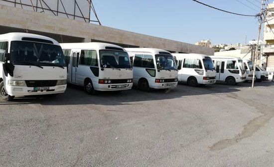 بالصور : إضراب لسائقي الحافلات في عجلون بالصور : إضراب لسائقي الحافلات في عجلون